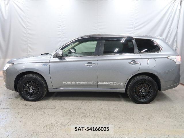 Mitsubishi OUTLANDER PHEV 2013-03 281175-28