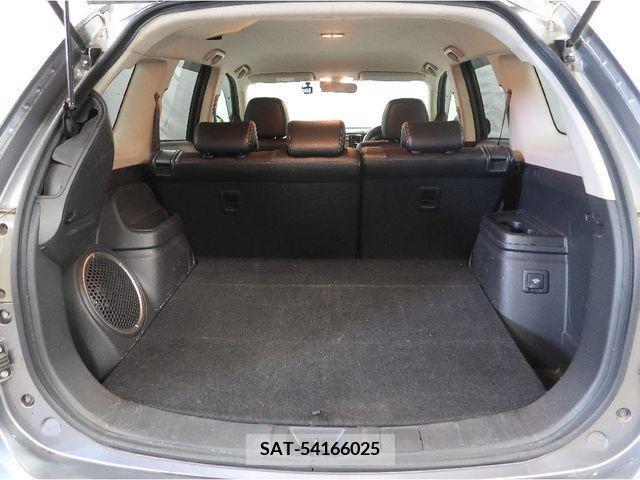 Mitsubishi OUTLANDER PHEV 2013-03 281175-5