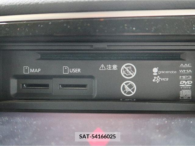 Mitsubishi OUTLANDER PHEV 2013-03 281175-8
