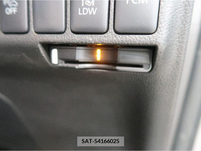 Mitsubishi OUTLANDER PHEV 2013-03 281175-11