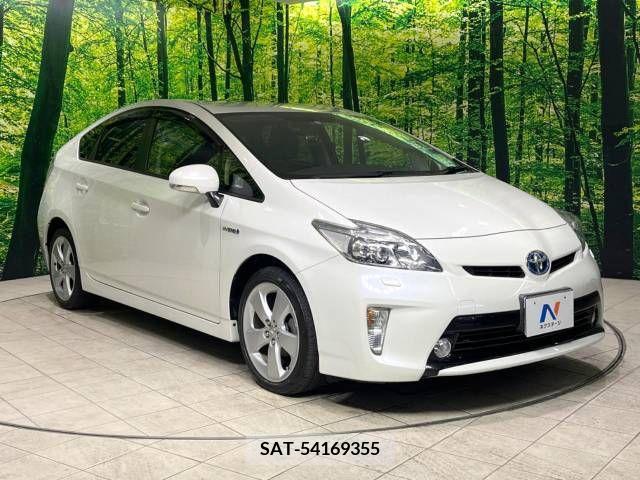 Toyota PRIUS 2013-03 221312-16