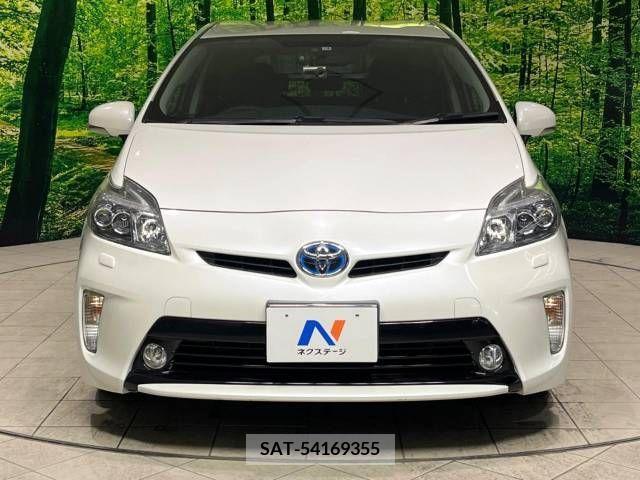 Toyota PRIUS 2013-03 221312-14