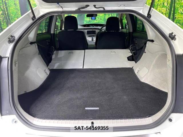 Toyota PRIUS 2013-03 221312-10