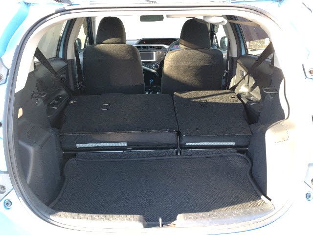 Toyota AQUA 2014-03 196249-9