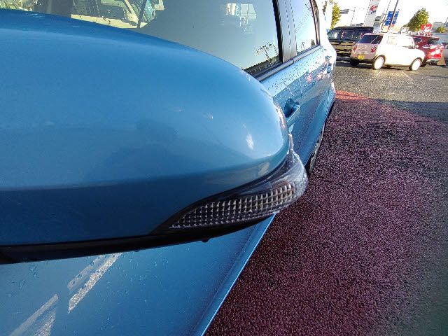 Toyota AQUA 2014-03 196249-22