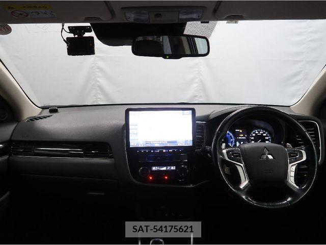 Mitsubishi OUTLANDER PHEV 2019-08 281126-2