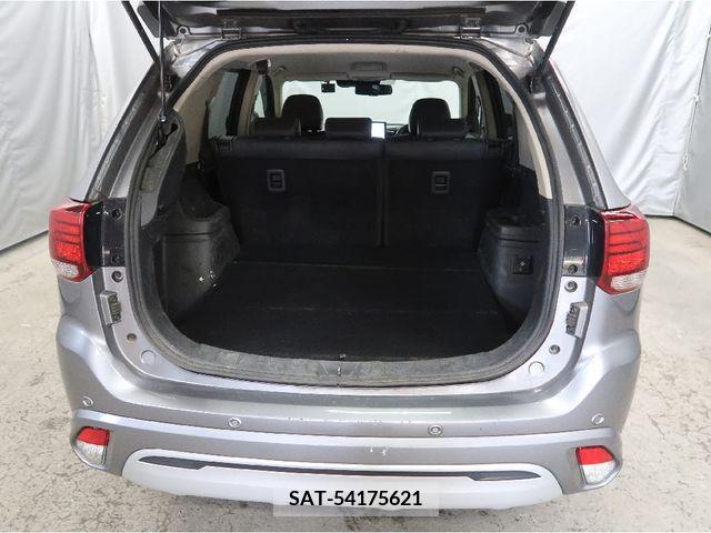 Mitsubishi OUTLANDER PHEV 2019-08 281126-5