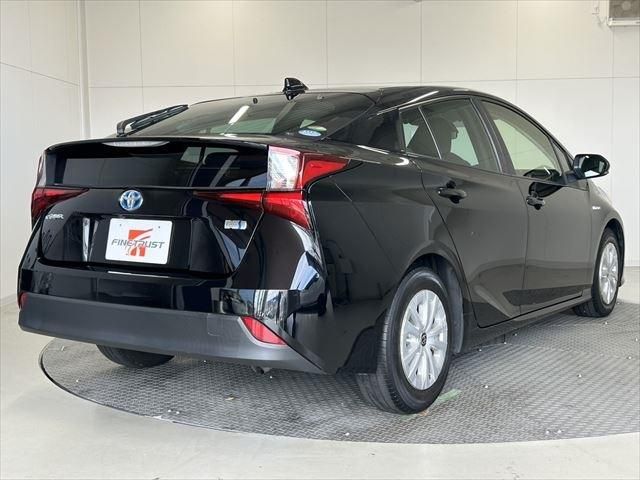 Toyota PRIUS 2019-08 9074-4
