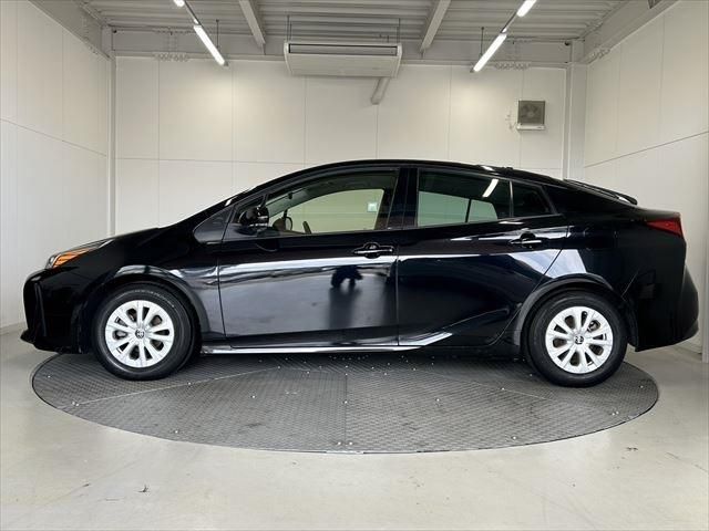 Toyota PRIUS 2019-08 9074-7