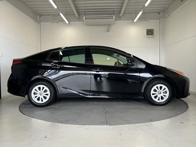 Toyota PRIUS 2019-08 9074-3