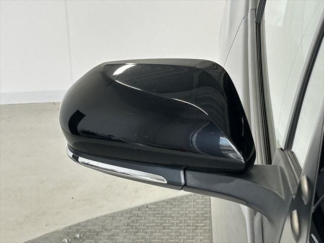 Toyota PRIUS 2019-08 9074-11