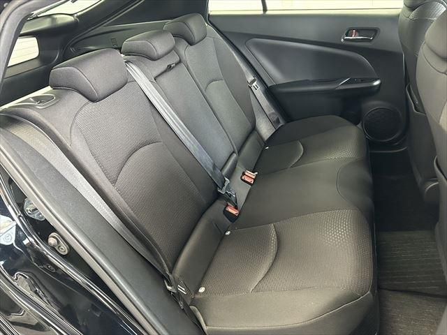Toyota PRIUS 2019-08 9074-18