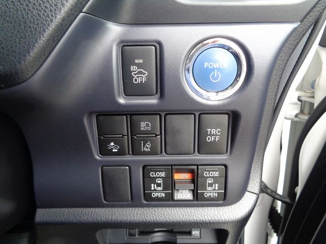 Toyota NOAH HYBRID 2016-08 27300-20