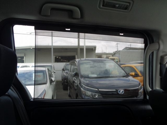 Toyota NOAH HYBRID 2016-08 27300-24