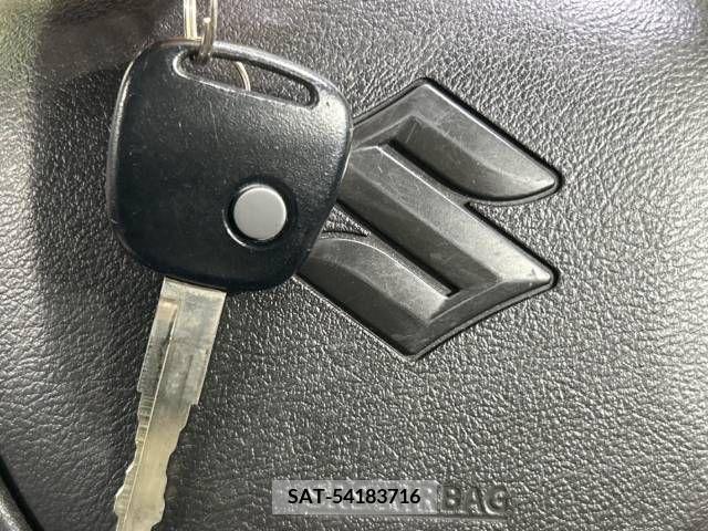 Suzuki ALTO 2015-04 351122-6