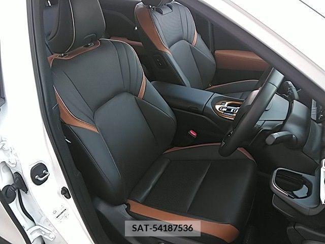 Toyota CROWN 2022-11 234053-9