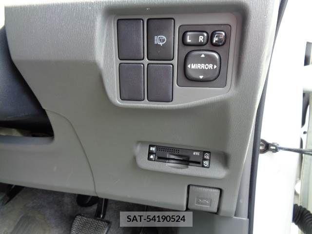 Toyota PRIUS 2009-06 386070-10