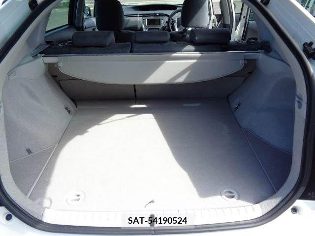 Toyota PRIUS 2009-06 386070-13