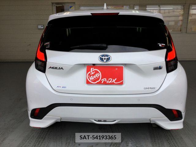 Toyota AQUA 2021-09 205485-5