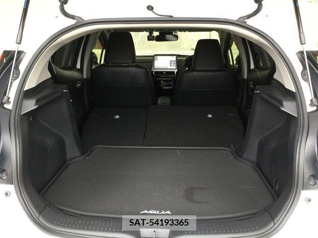 Toyota AQUA 2021-09 205485-24