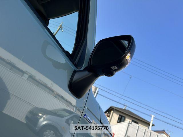 Suzuki HUSTLER 2024-01 214835-13