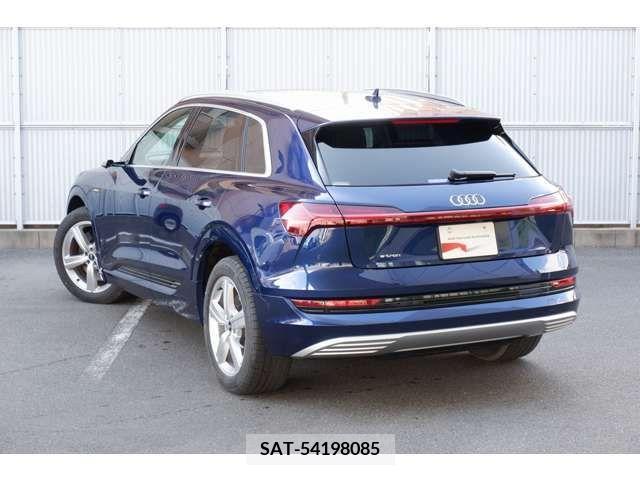 Audi E-TRON 2022-06 356553-6