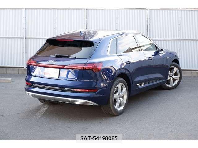 Audi E-TRON 2022-06 356553-8