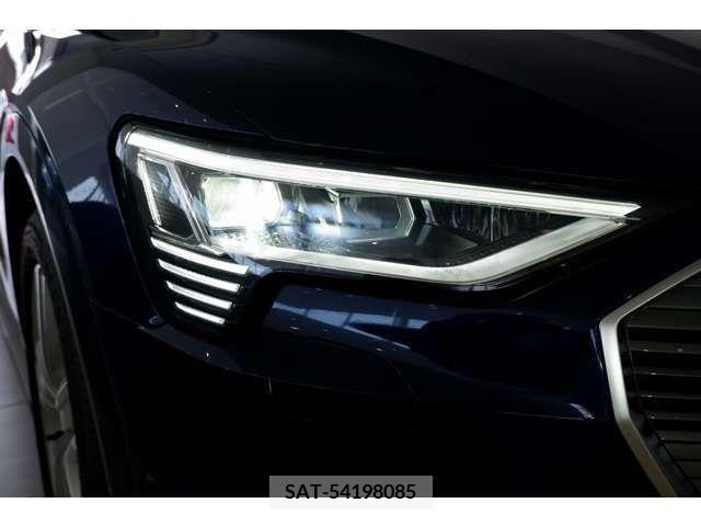 Audi E-TRON 2022-06 356553-13