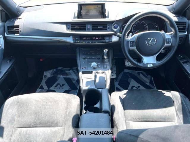 Lexus CT 2012-06 397081-1