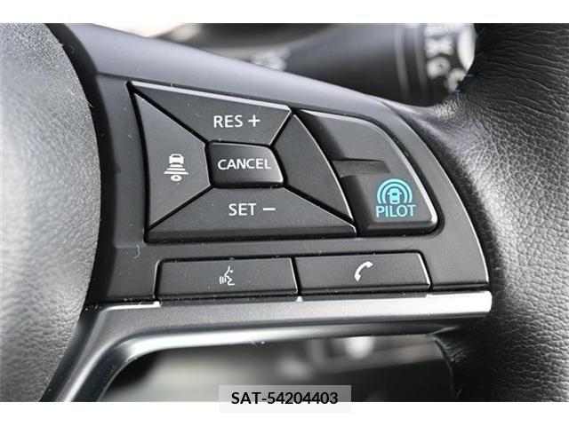 Nissan LEAF 2018-01 200438-11