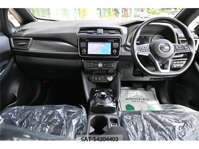 Nissan LEAF 2018-01 200438-9