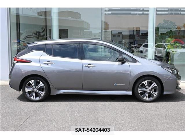 Nissan LEAF 2018-01 200438-5