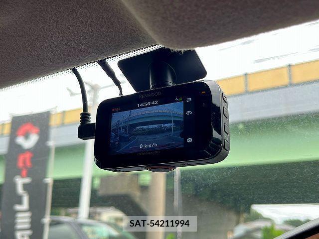 Nissan JUKE 2012-03 396994-10