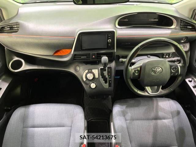 Toyota SIENTA 2017-03 221757-1