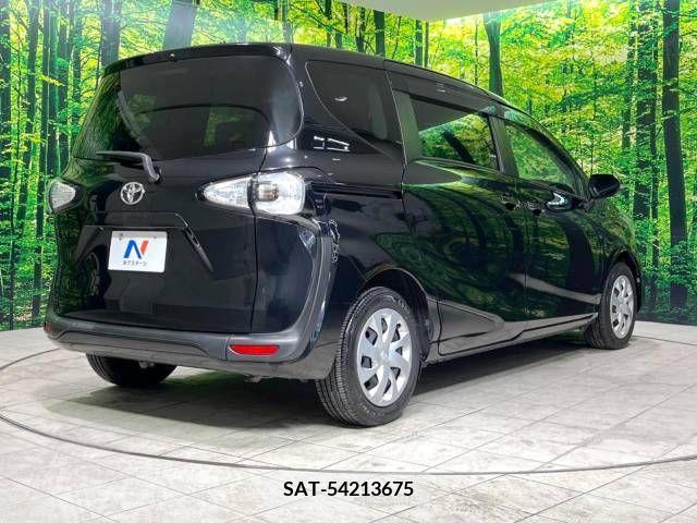 Toyota SIENTA 2017-03 221757-18