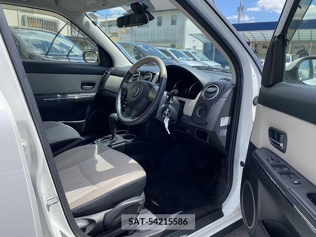 Mazda VERISA 2012-03 288231-10