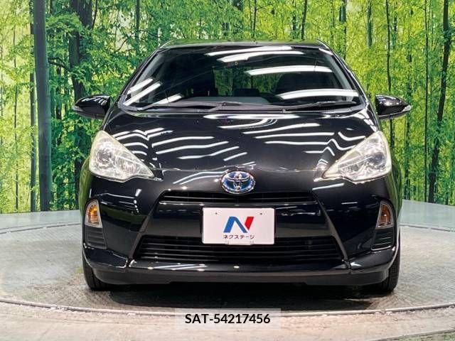 Toyota AQUA 2012-06 336148-12