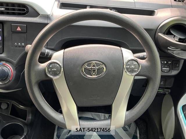 Toyota AQUA 2012-06 336148-9