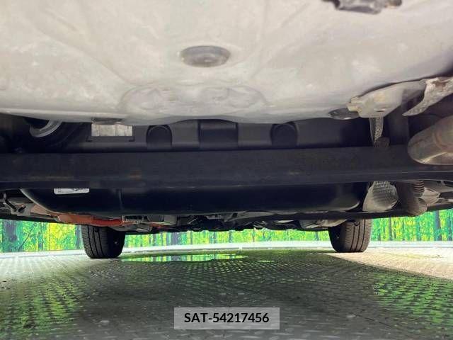 Toyota AQUA 2012-06 336148-17