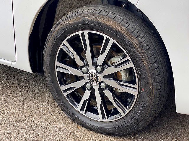 Toyota Pixis Mega 2022-03 15773-26