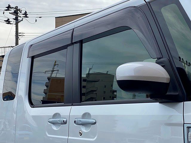Toyota Pixis Mega 2022-03 15773-25