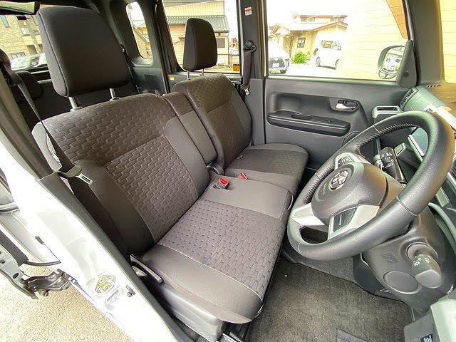 Toyota Pixis Mega 2022-03 15773-9