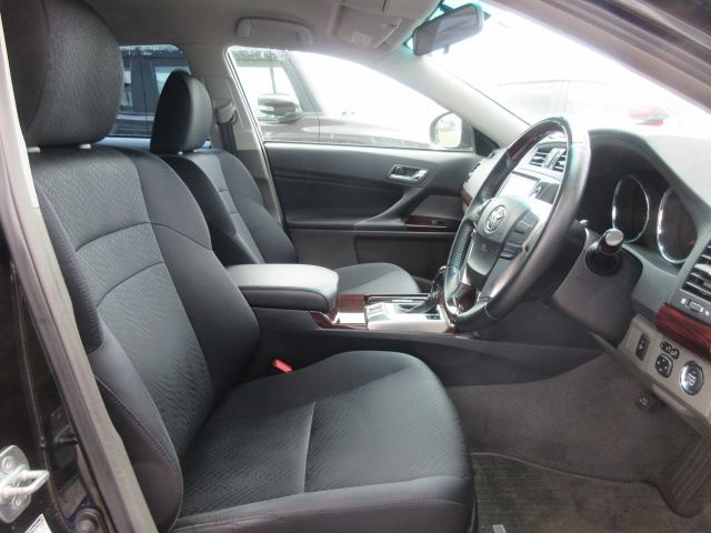 Toyota MARK X 2012-05 4611-9