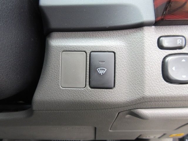 Toyota MARK X 2012-05 4611-20