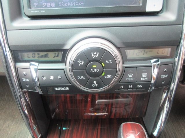 Toyota MARK X 2012-05 4611-13