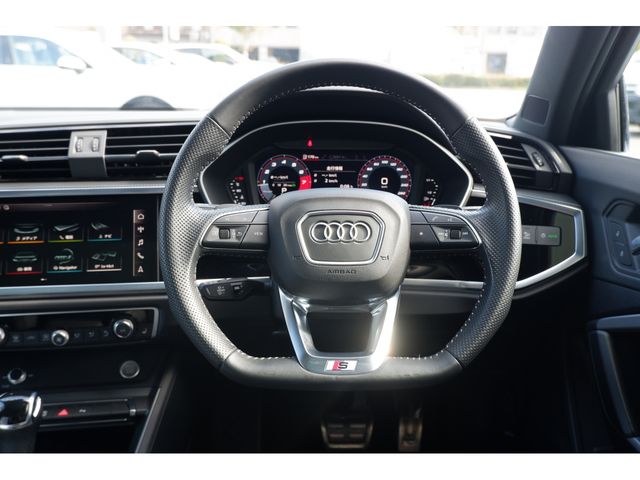 Audi Q3 2020-09 185403-14