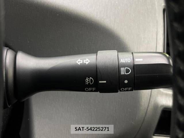 Toyota PRIUS ALPHA 2013-11 255877-6