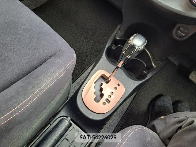Toyota VITZ 2013-04 288572-10