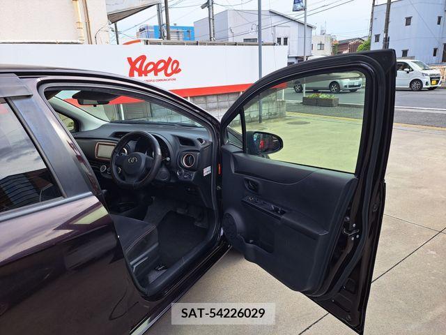 Toyota VITZ 2013-04 288572-3