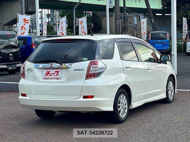 Honda FIT SHUTTLE HYBRID 2014-02 377771-2
